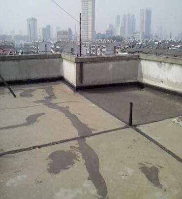 米林漏水维修 楼顶漏水是什么原因，楼顶漏水维修方法是什么?