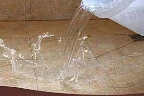 米林漏水维修 免砸砖防水材料该如何施工